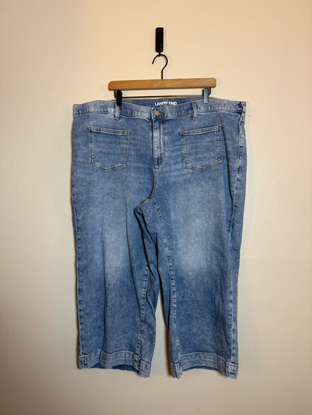 Land's End Soft Denim High Rise Wide Leg Patch Pocket Cropped Jeans - Picture 2 of 6